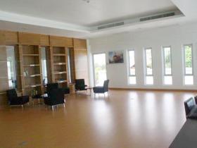 307533_269655463046609_7604800_n